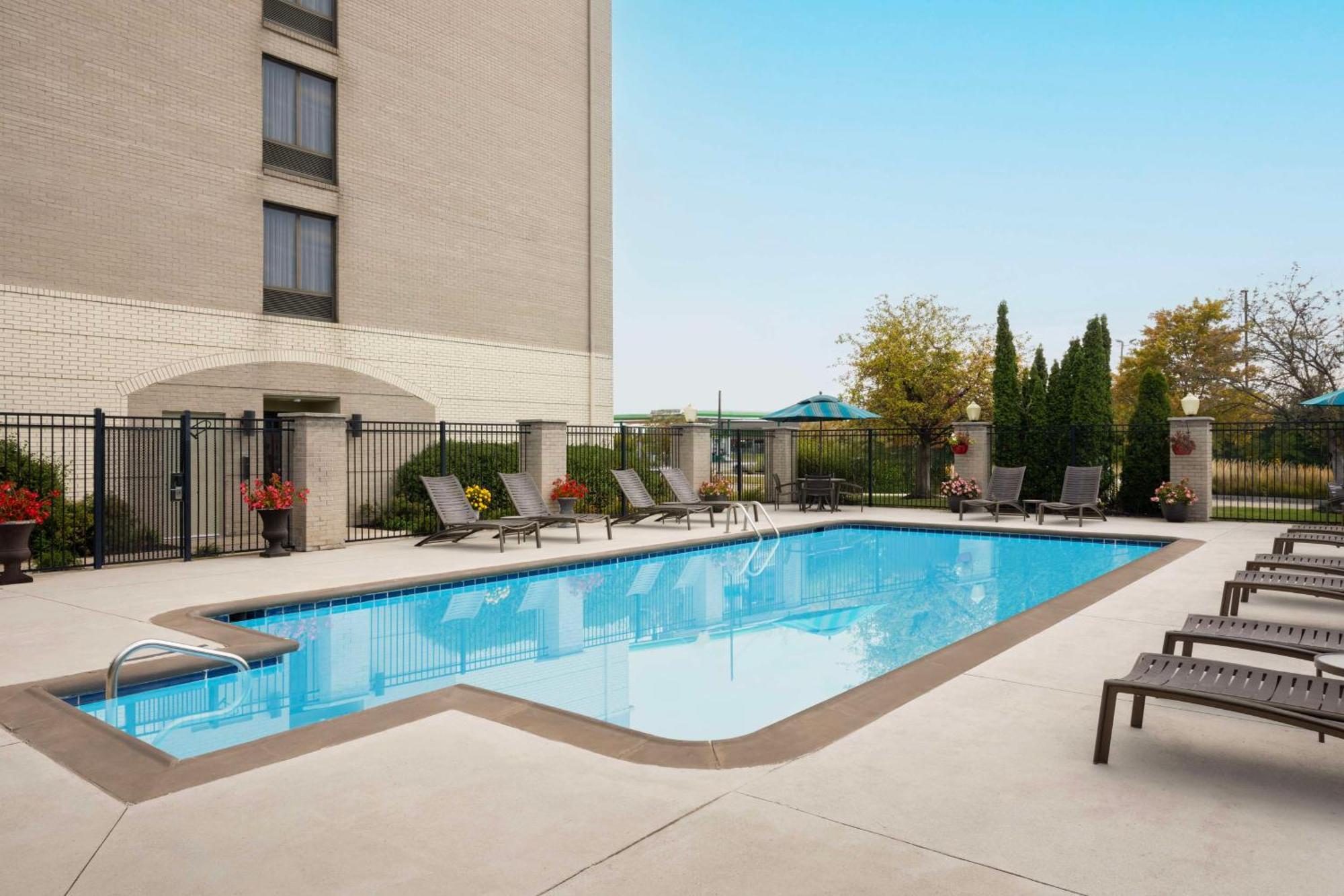 Hyatt Place Indianapolis Airport Exterior foto