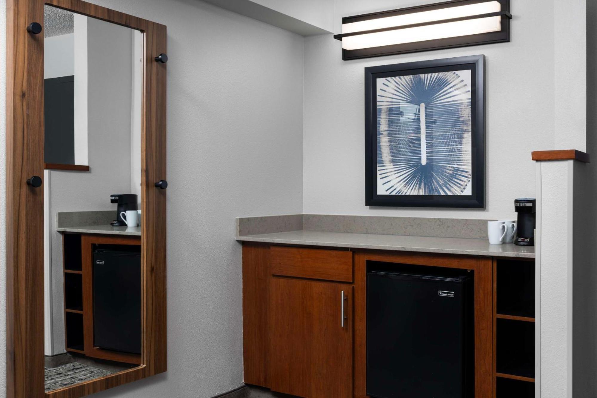 Hyatt Place Indianapolis Airport Exterior foto